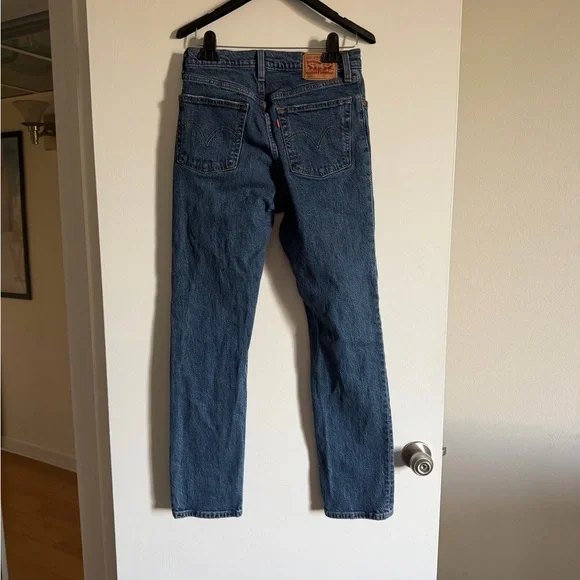 Levi’s Classic Blue 501 Straight Leg Button Fly Jeans size 27 EUC - Picture 4 of 8